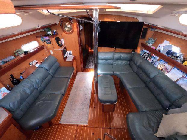 1987 Hunter 40 Legend