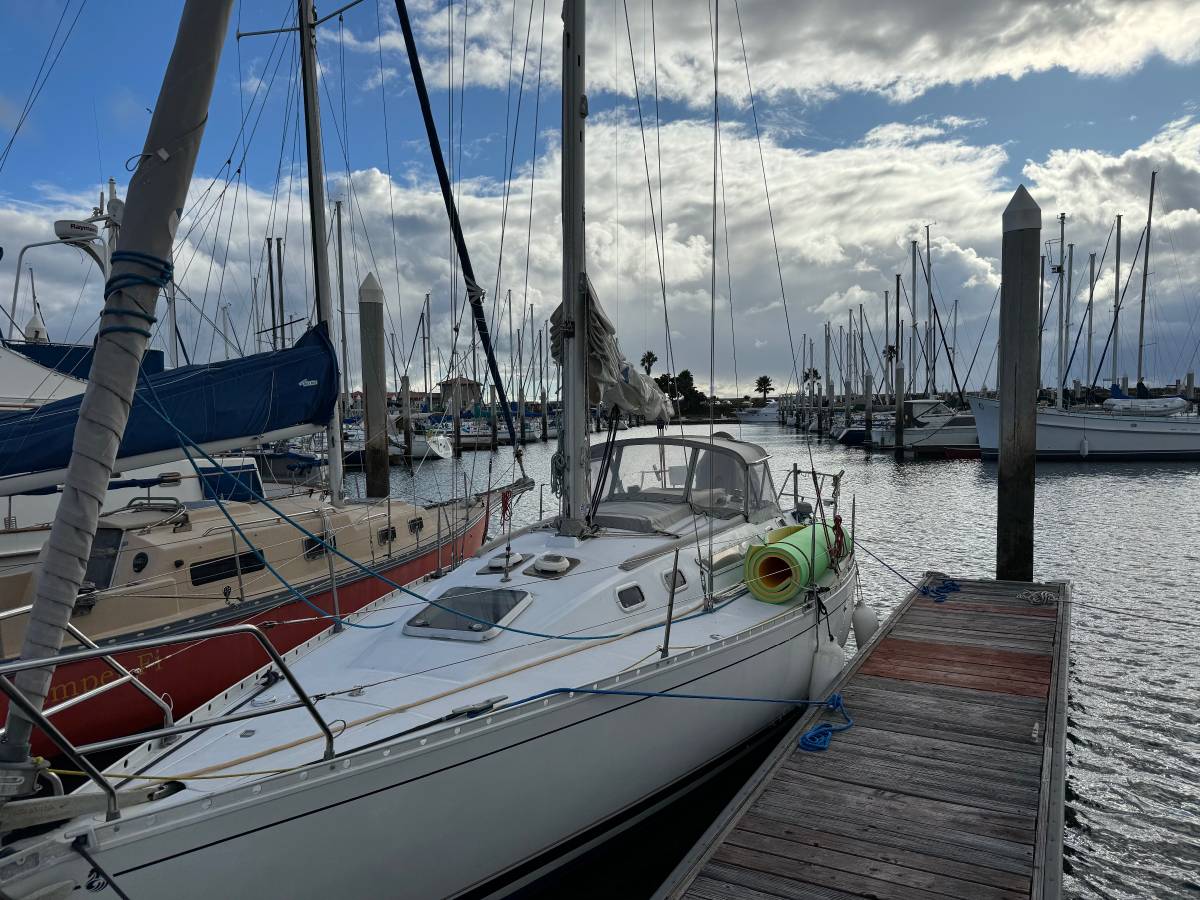 1988 Beneteau 345 First